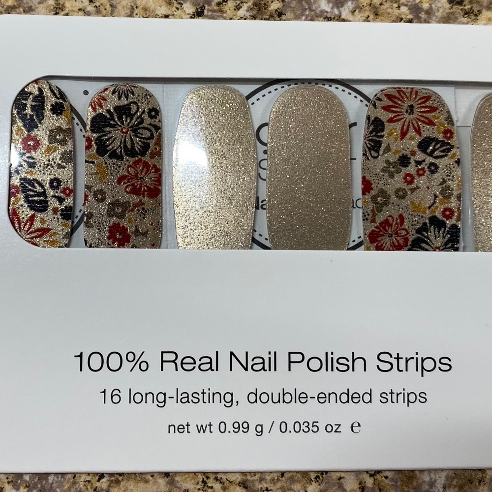 Color Street Petal Pusher
